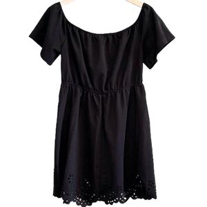 🌈 6/$60, Shein Short Sleeve Dress, Midi, Laser Cut At Hem, Black, XL